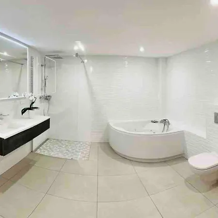 Avec Vue Sur Le A - 70 M²
